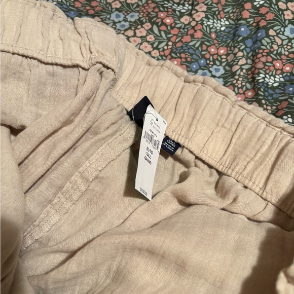 100% Cotton NWT Gap Beige Crinkle Gauze Wide-Leg Pants | Color: Tan - Picture 5 of 6